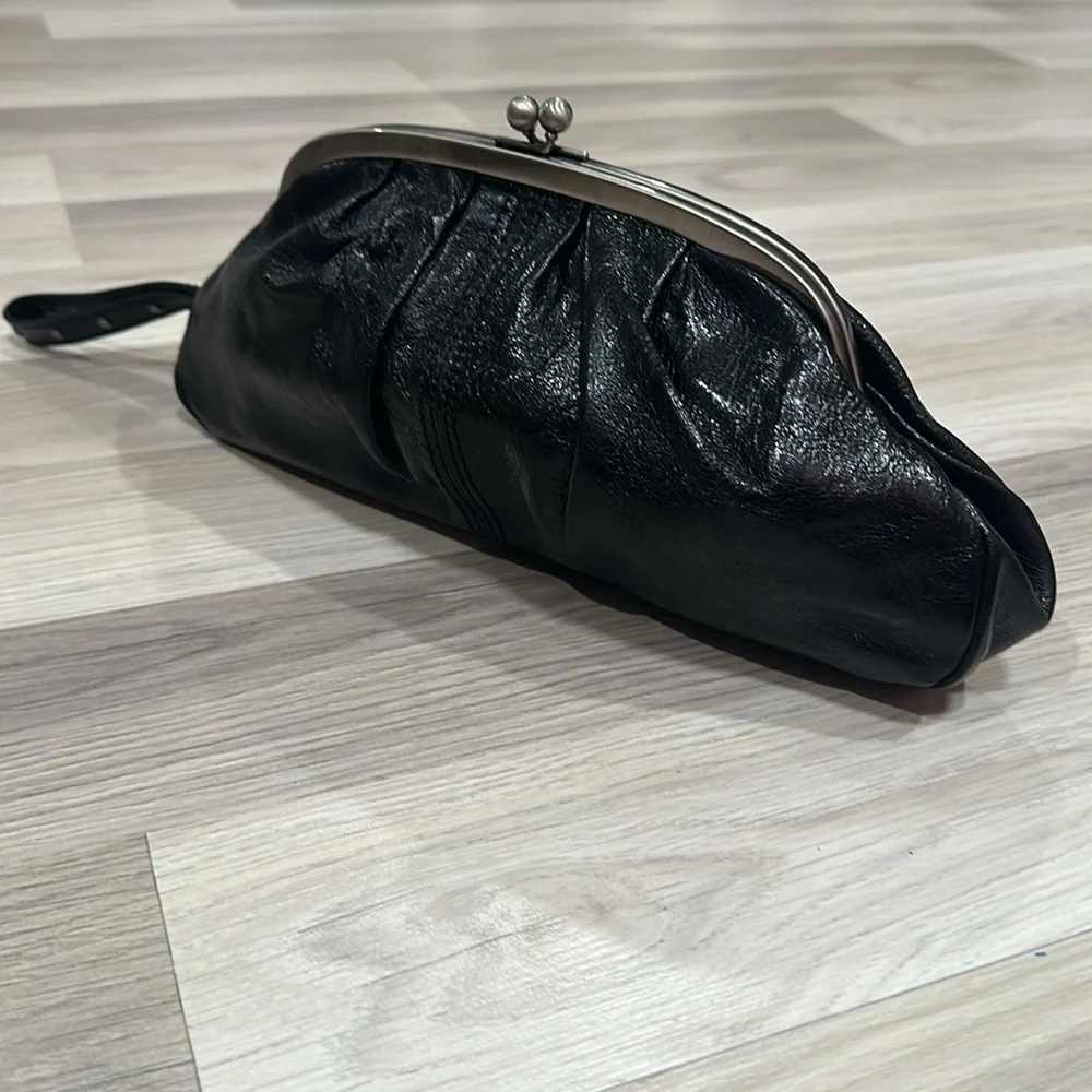 Kenneth Cole Reaction Black Leather Clutch Wristlet